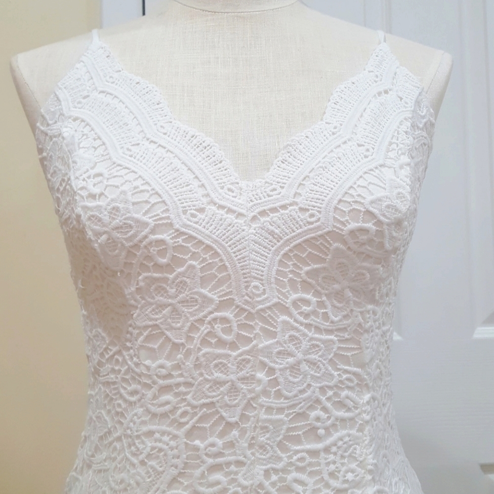 ⭐ Lulu's | Party all night white lace bodysuit